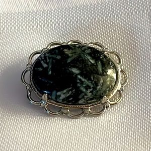 Vintage Pinolite rare semi-precious stone brooch/Pin Silvertone Natural Stone
